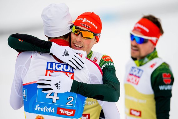 Eric Frenzel freut sich über Gold bei der WM in Seefeld