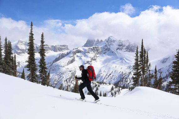 Safety when ski touring is one of the topics of ISPO MUNICH 2017.