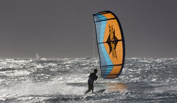 Naish Kites sind heute immer noch populär und Robby Naish sitzt 2018 in der ISPO Brandnew Jury