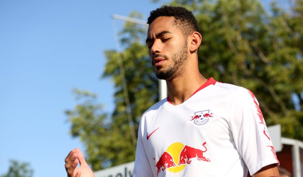 Keine Überraschung: Bei RB Leipzig prangen die beiden Stiere des österreichischen Getränkeherstellers Red Bull.