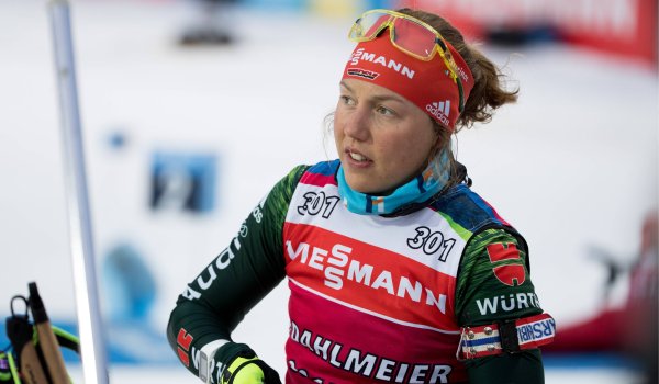 9. Laura Dahlmeier, 128.000 Instagram-Follower: Erst einmal ohne sie startet der Weltcup-Winter 2018/19. Im Laufe der Saison will die beliebteste deutsche Biathletin aber noch einsteigen, was dem deutschen Team gut tun dürfte: Denn Dahlmeier gewann bislang zwei Olympia-Goldmedaillen 2018, sieben Goldmedaillen bei Weltmeisterschaften, sowie den Gesamtweltcup der Saison 2016/17.