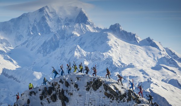 Über alle Berge auf der Pierra Menta, beim größten Skitourenrennen Frankreichs. Vier Tage dauert die Tortur über 10.000 Höhenmeter.