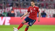 In Deutschlands Fußballliga haben alle 18 Klubs sowohl Trikot- als auch Ärmelsponsoren. Die Deutsche Telekom, auf dem Trikot des FC Bayern, zahlt am meisten: etwa 35 Millionen Euro.