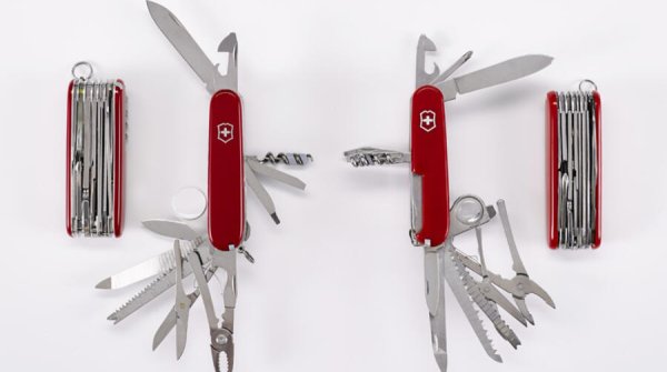 Auf den ersten Blick nicht zu unterscheiden: Links das echte Victorinox Taschenmesser, rechts das Plagiat. 